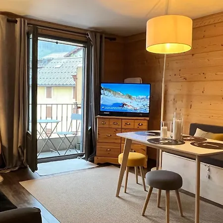 Appartement Type Studio Dans Chamonix Centre Exterior photo